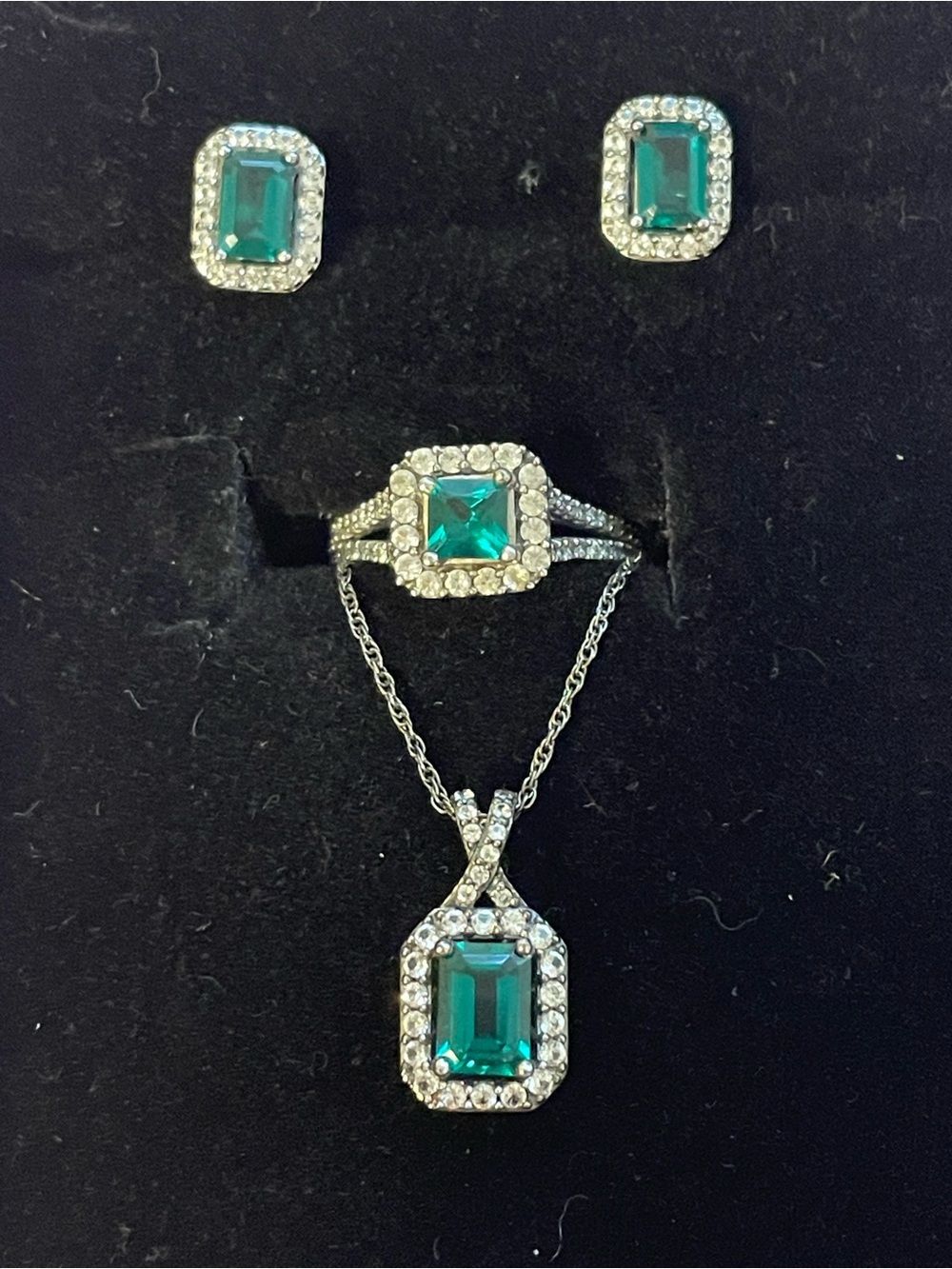 Emerald Halo Jewelry Set - Green Crystal Necklace, Ring & Earrings